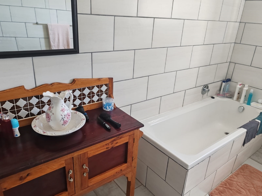 3 Bedroom Property for Sale in Windsor Park Eastern Cape